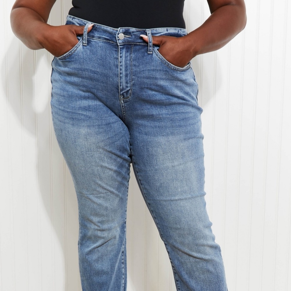 SOLD OUT! Judy Blue Lennon Full Size Wide Cuff Straight Leg Jeans - Picture 7 of 12